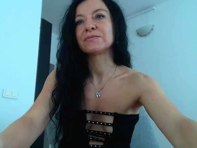 BluEyesBaby live webcam show