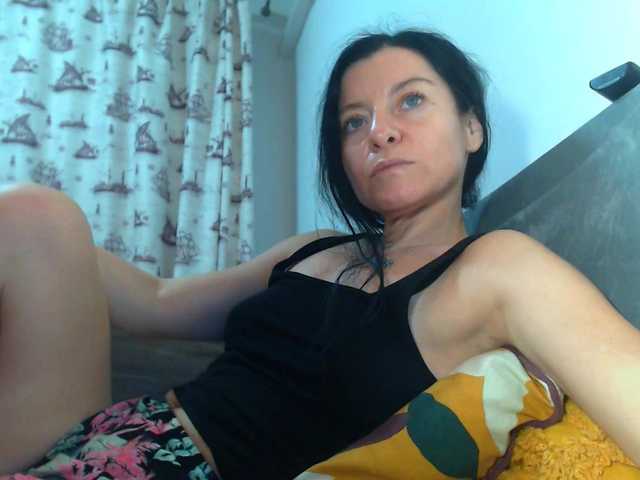 blueyesbaby live cam on BongaCams