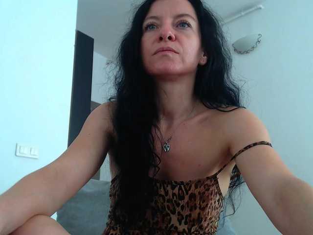 BluEyesBaby live cam preview