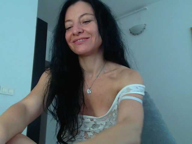 BluEyesBaby live cam preview
