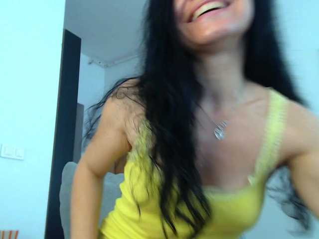 blueyesbaby live cam on BongaCams
