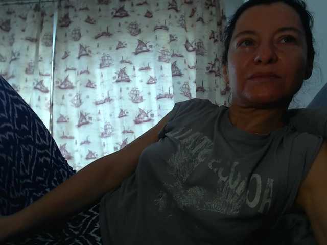 blueyesbaby live cam on BongaCams