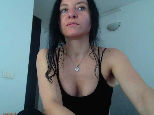 Sex chat gratuit in direct cu blueyesbaby pe BongaCams