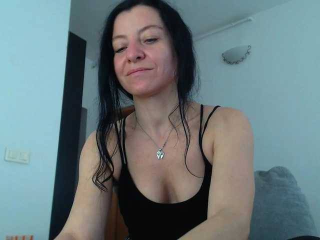 Sex chat gratuit in direct cu blueyesbaby pe BongaCams