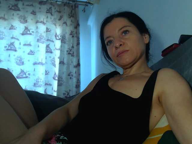 blueyesbaby live cam on BongaCams