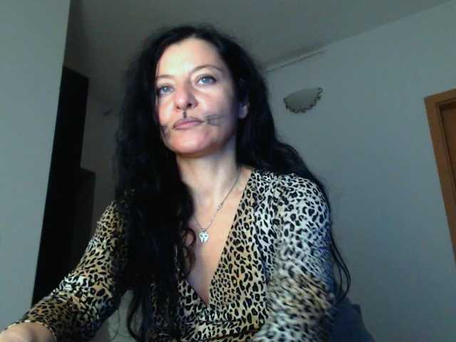 BluEyesBaby live cam on BongaCams