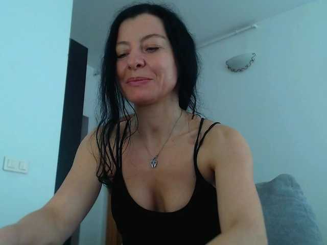 blueyesbaby's BongaCams show and profile