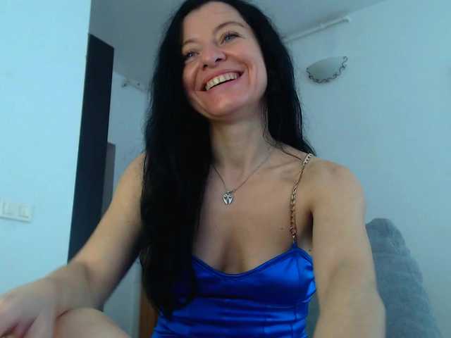 blueyesbaby's BongaCams show and profile