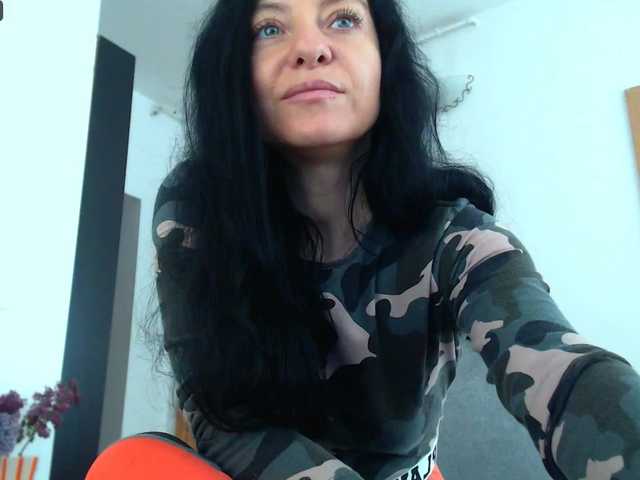 blueyesbaby's BongaCams show and profile