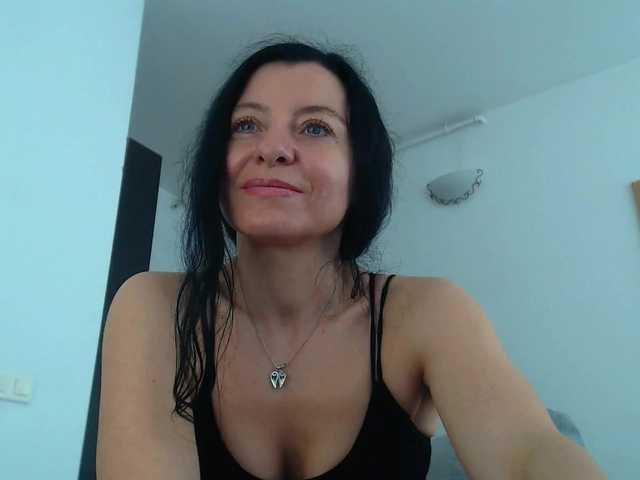 blueyesbaby's BongaCams show and profile