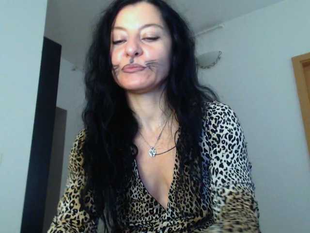 BluEyesBaby live cam on BongaCams