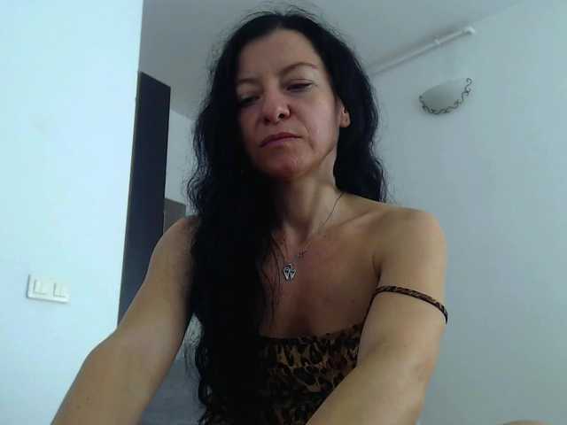 BluEyesBaby live cam preview