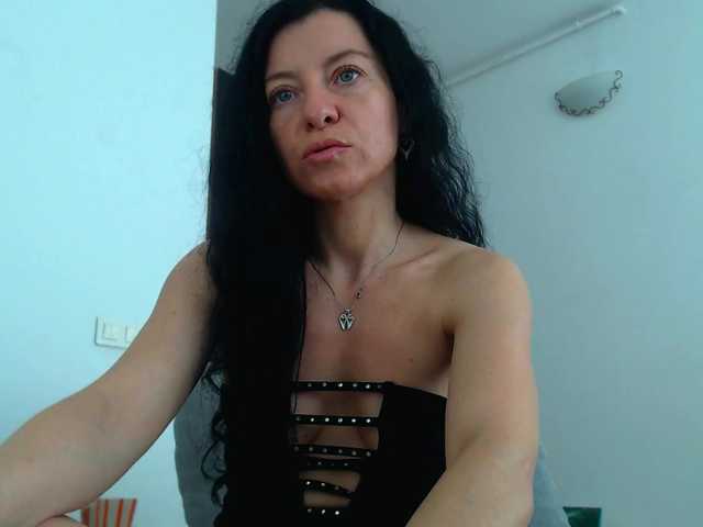 Sex chat gratuit in direct cu blueyesbaby pe BongaCams