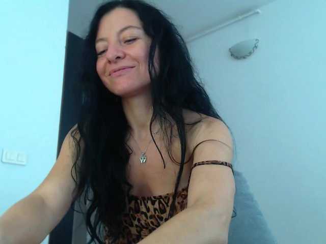 Sex chat gratuit in direct cu blueyesbaby pe BongaCams