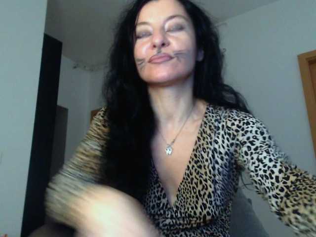 BluEyesBaby live cam on BongaCams