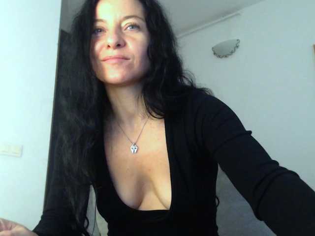 blueyesbaby, en vivo ahora en BongaCams