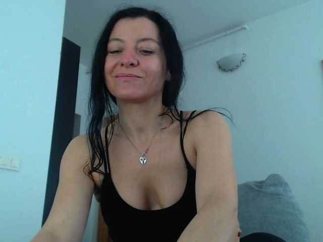 Sex chat gratuit in direct cu blueyesbaby pe BongaCams