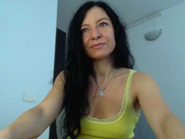 blueyesbaby live cam