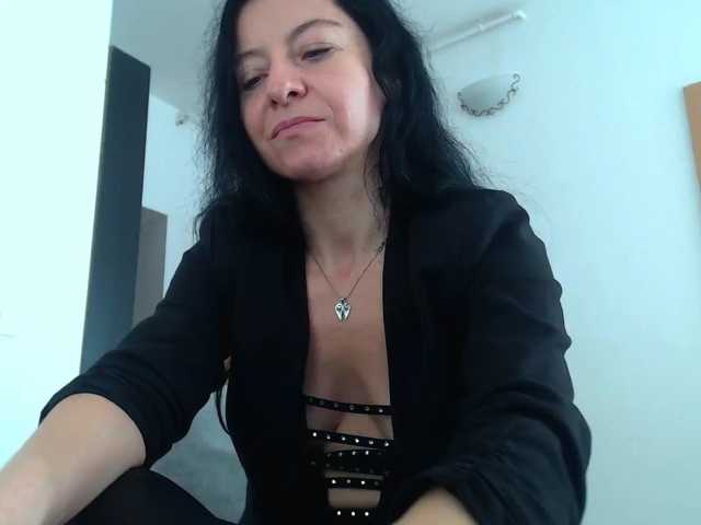 blueyesbaby live cam on BongaCams
