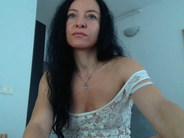 BluEyesBaby live cam preview