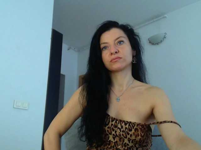BluEyesBaby live webcam show