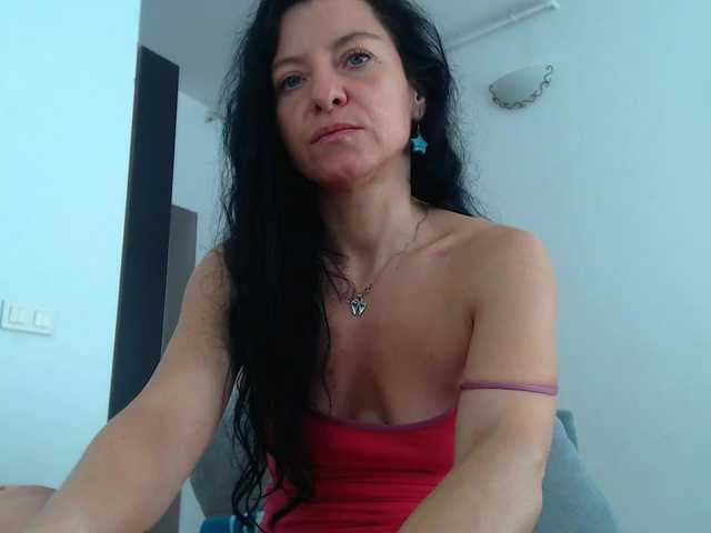 blueyesbaby live cam on BongaCams