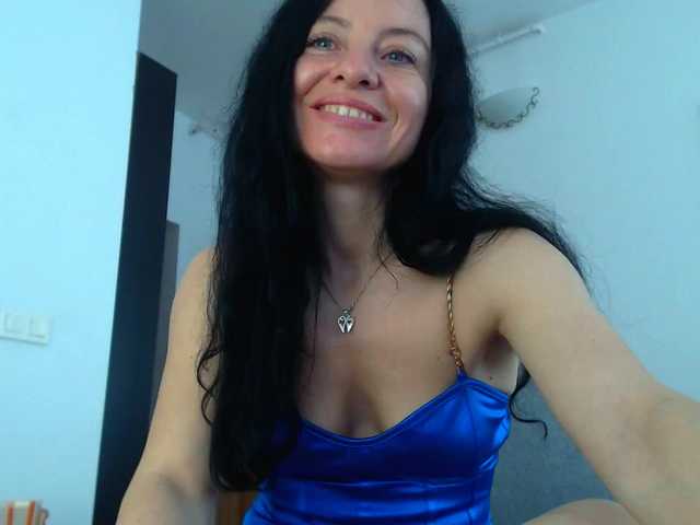blueyesbaby's BongaCams show and profile