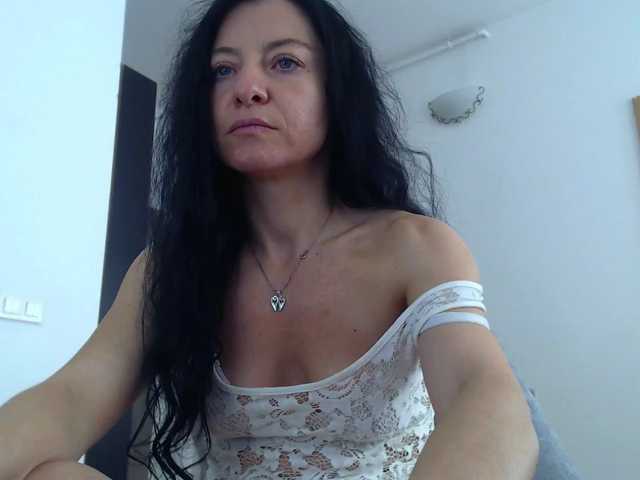 BluEyesBaby live cam preview