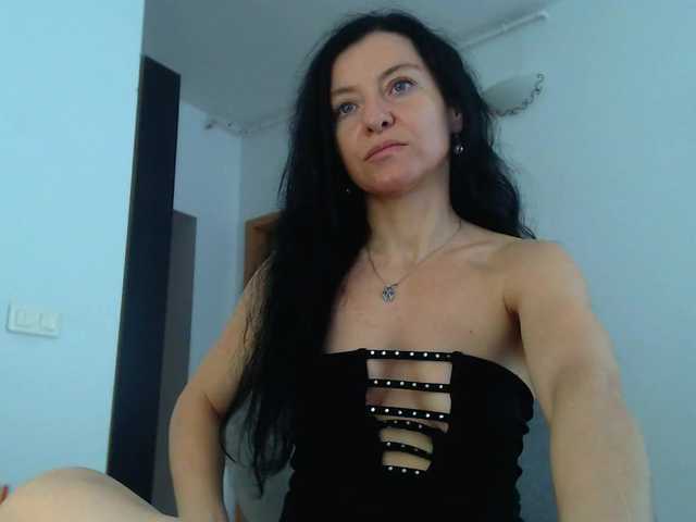 blueyesbaby live cam on BongaCams