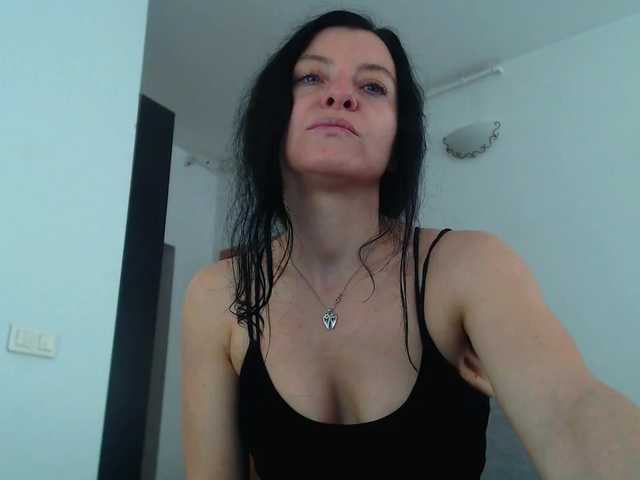 Sex chat gratuit in direct cu blueyesbaby pe BongaCams