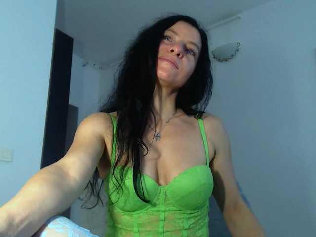 BluEyesBaby live cam preview