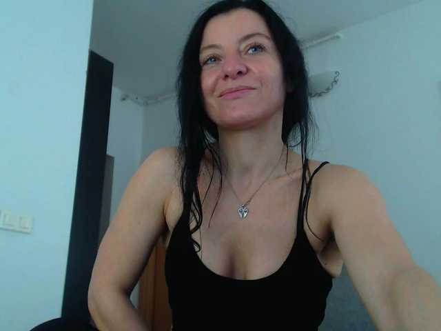 Sex chat gratuit in direct cu blueyesbaby pe BongaCams