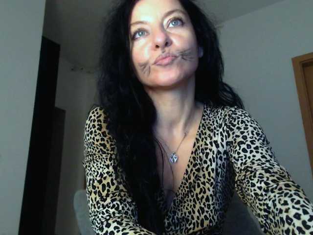 BluEyesBaby live cam on BongaCams