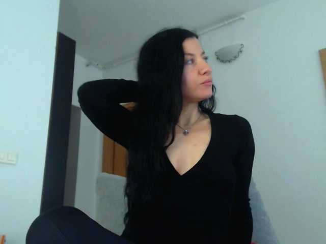 blueyesbaby live cam on BongaCams