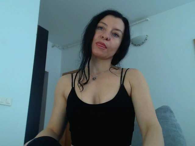 blueyesbaby's BongaCams show and profile