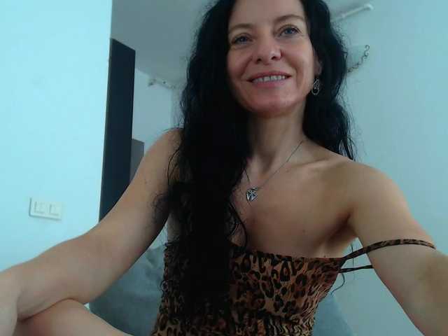 blueyesbaby live cam on BongaCams