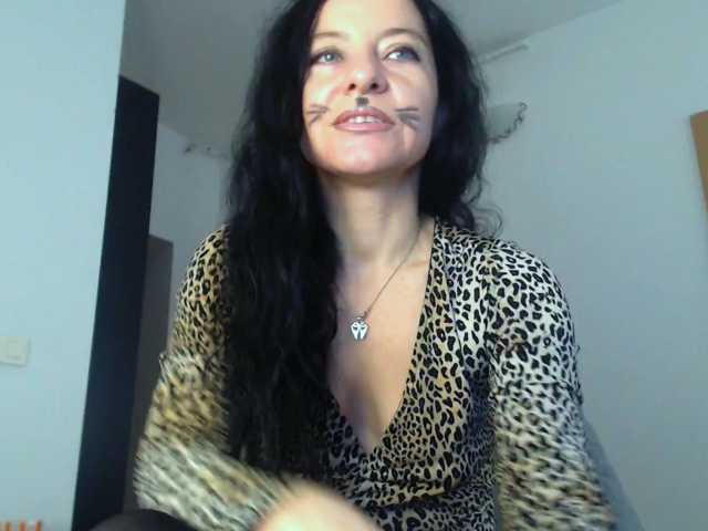 BluEyesBaby live cam on BongaCams