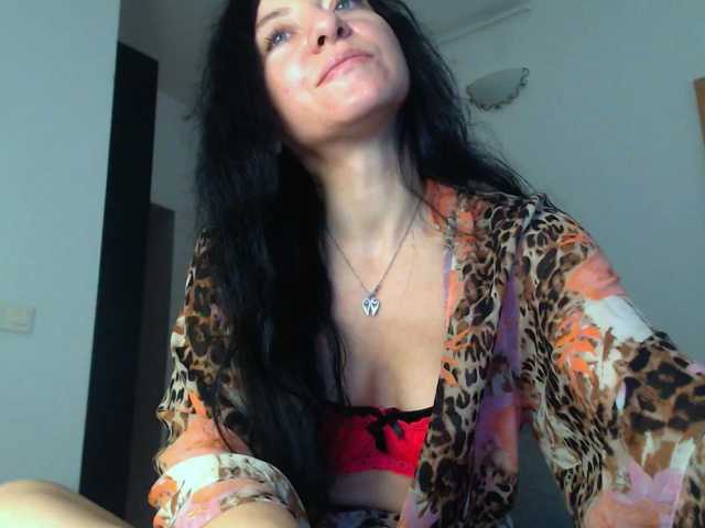 blueyesbaby live cam on BongaCams