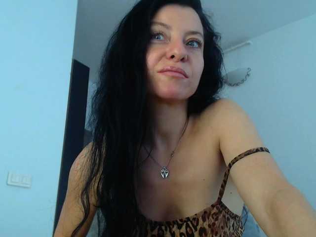 BluEyesBaby live webcam show