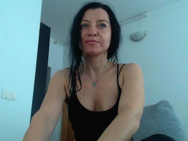 blueyesbaby's BongaCams show and profile