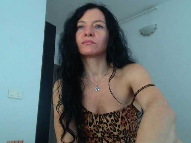 BluEyesBaby — live female cam