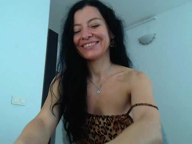 Sex chat gratuit in direct cu blueyesbaby pe BongaCams