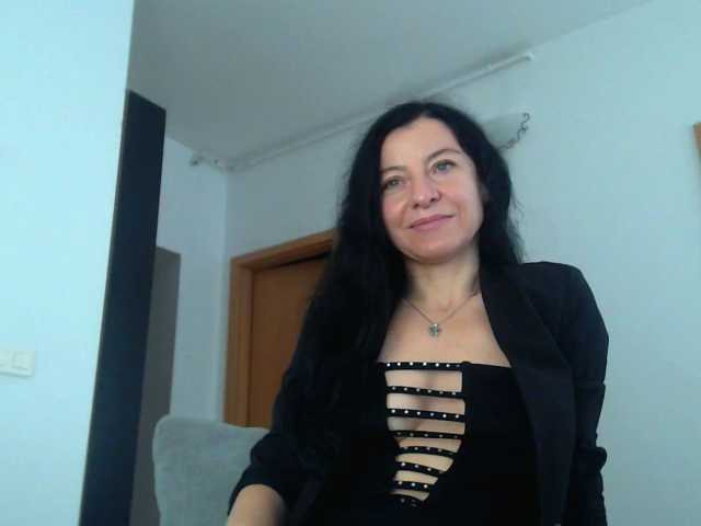 blueyesbaby live cam on BongaCams