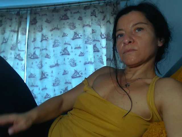blueyesbaby live cam on BongaCams