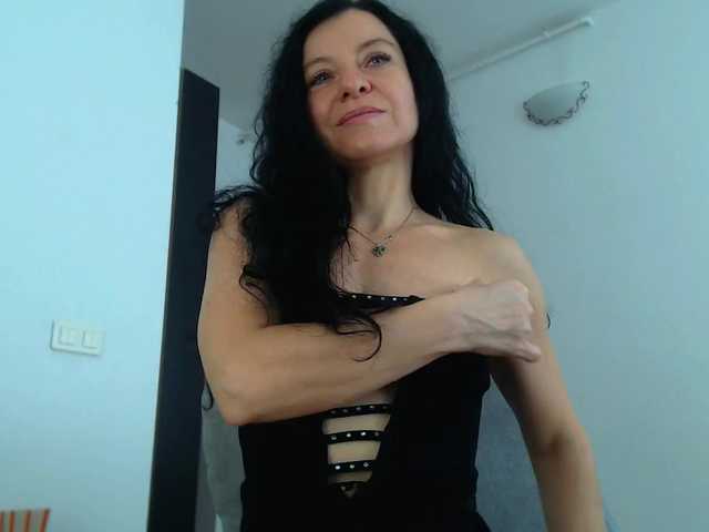 BluEyesBaby live webcam show