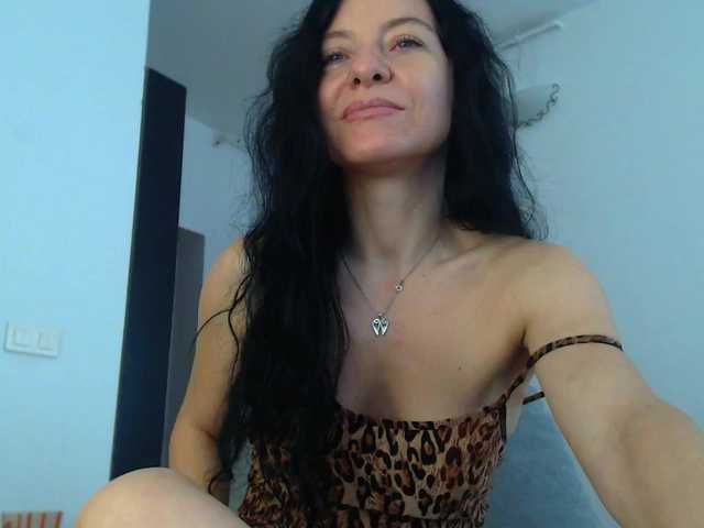 BluEyesBaby — live female cam