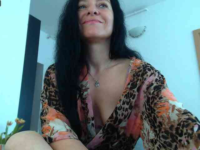 blueyesbaby Live Webcam on BongaCams