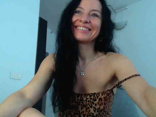 blueyesbaby Live Webcam on BongaCams