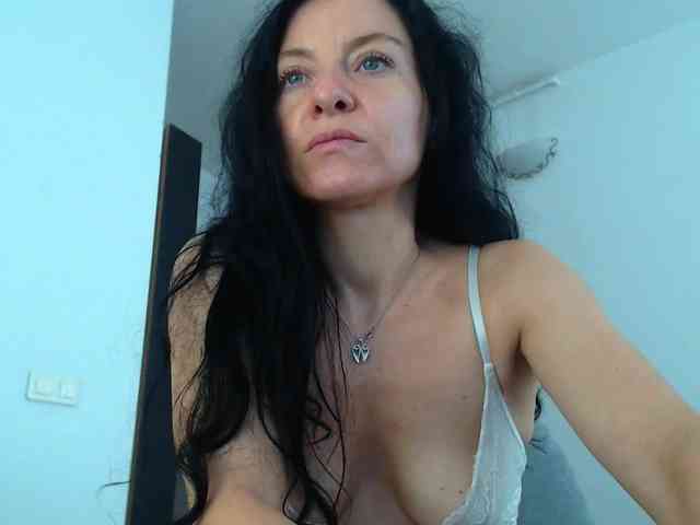 BluEyesBaby webcam