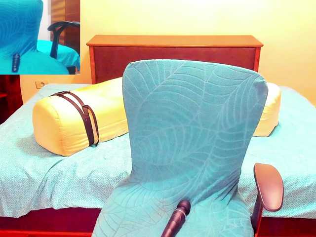 YourHotMery live webcam show